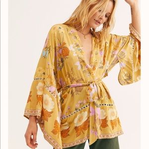 Spell and The Gypsy Wild Bloom Short Kimono Rope